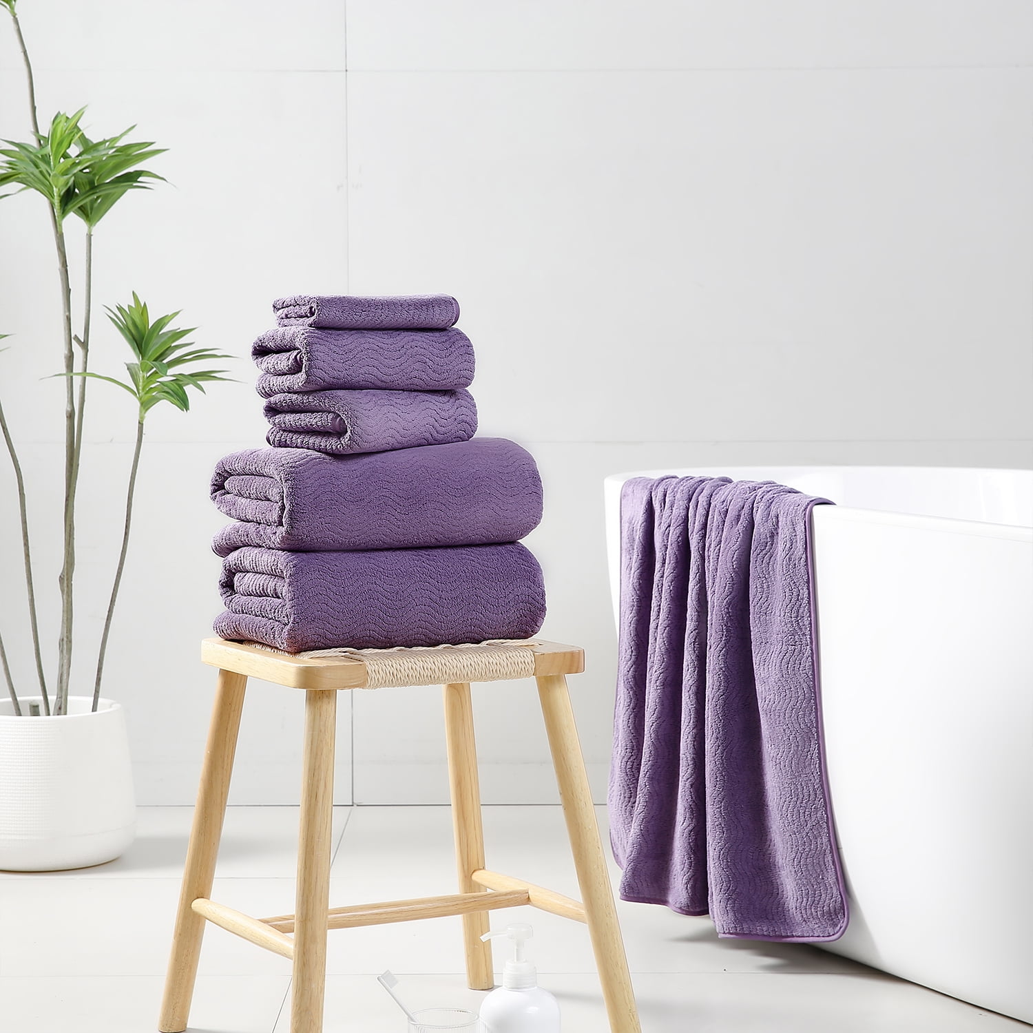 Beartech 8 Piece Microfiber Bath Towel Set ,2 Oversized Bath Sheet,2 Hand Towels,4 Washcloths, Extra Large, Soft & Less Lint Bathroom Towels Highly Absorbent Quick Dry Towels-Dark Purple
