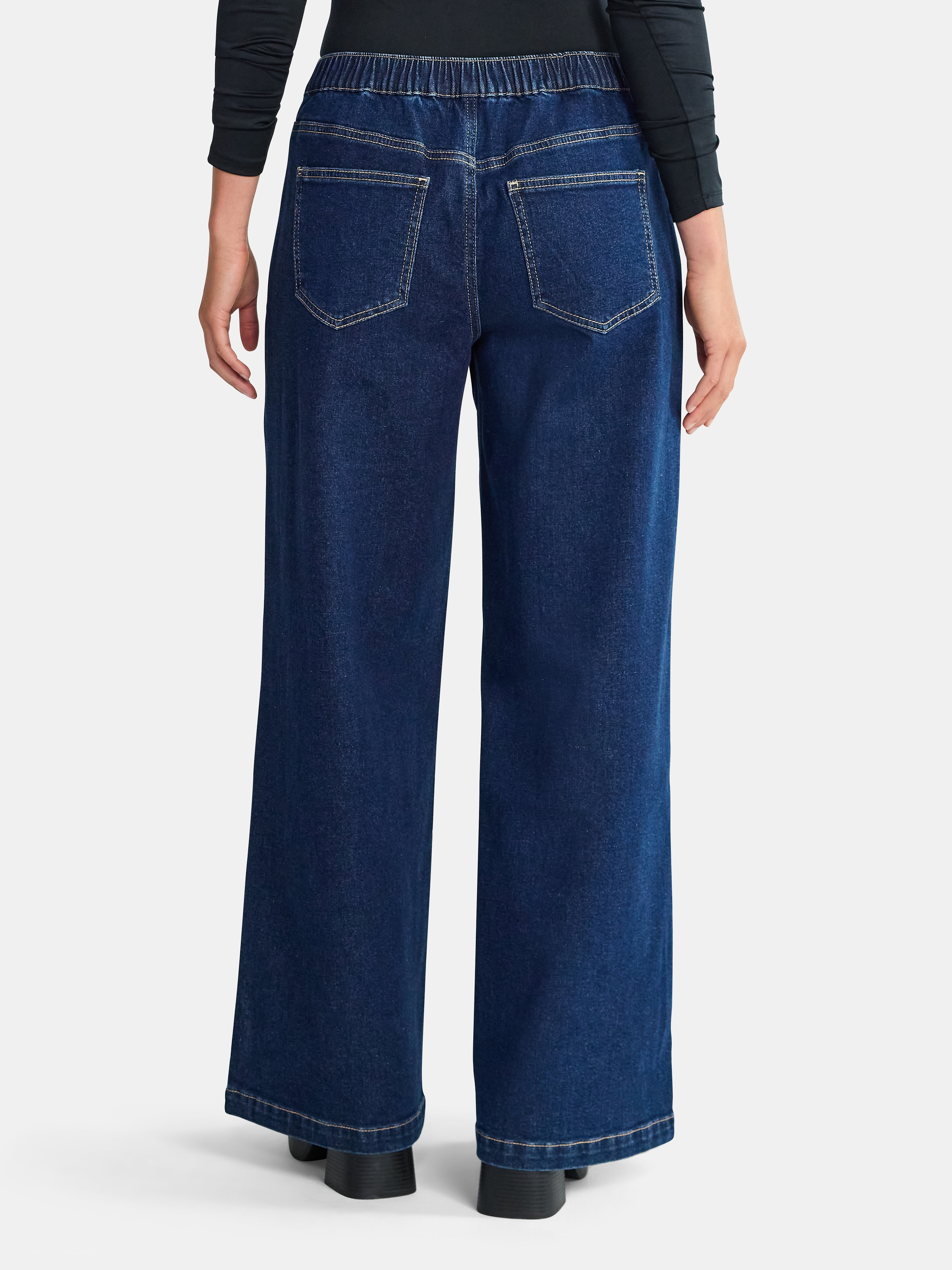 Madden NYC Women's Stacked Waist Relaxed Jean, 31" Inseam, Sizes XXS-XXL