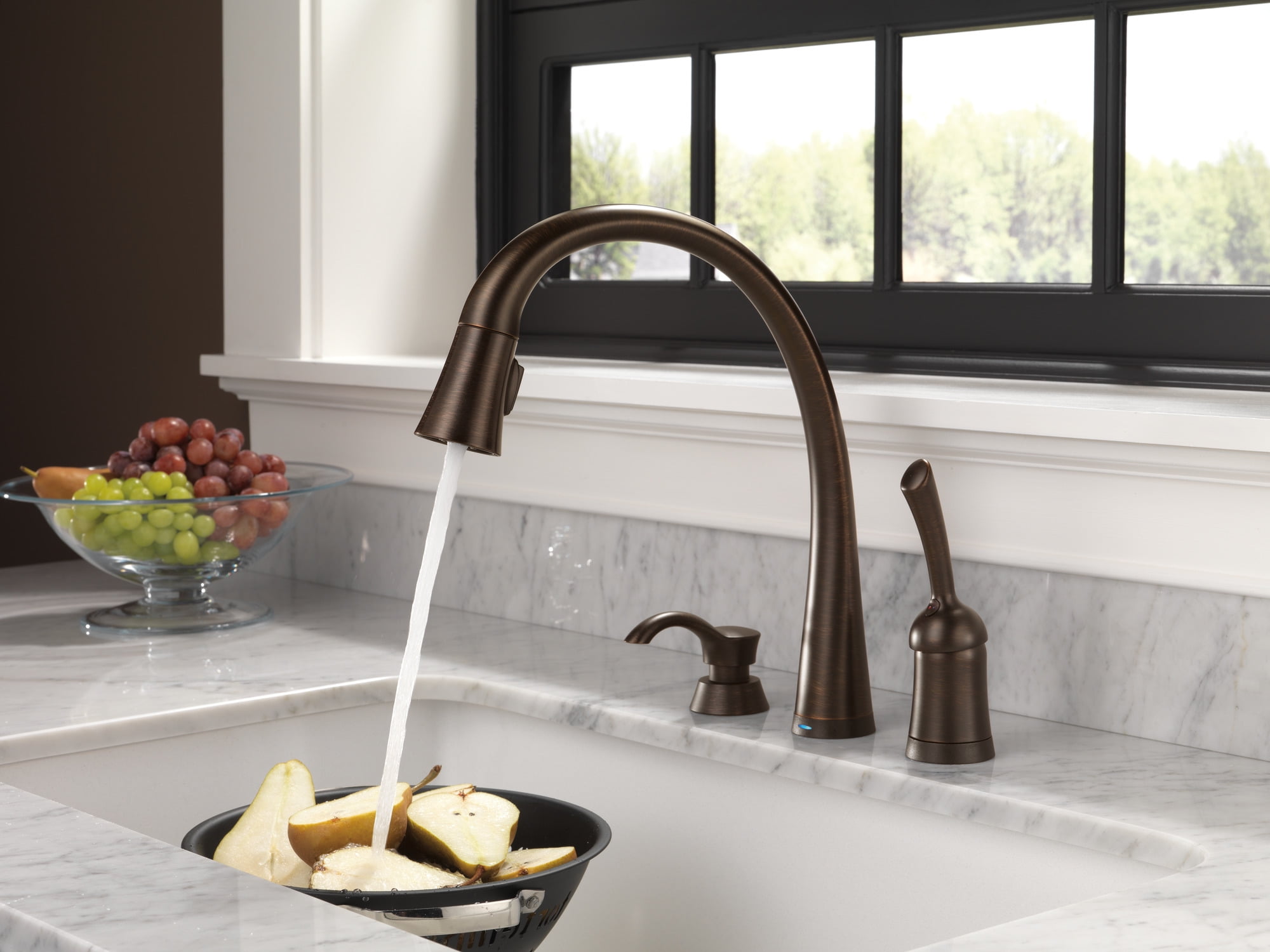 Delta DeLuca Soap / Lotion Dispenser in Venetian Bronze RP50781RB