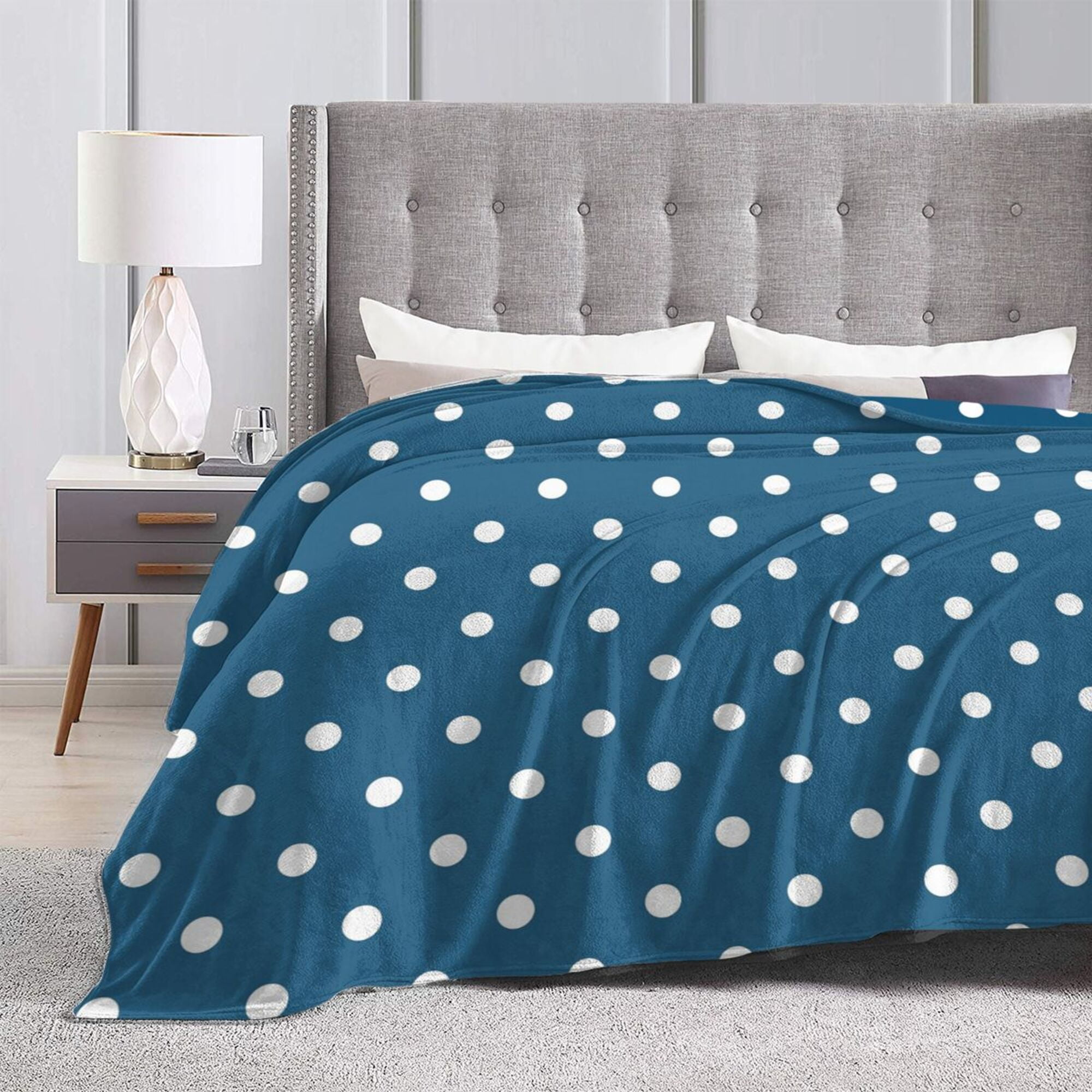 DouZhe Ultra Soft Micro Fleece Lightweight Flannel Bed Blanket Polka Dots Teal White Spots Print Cozy Warm Throw Blankets 40 x30