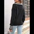 thumbnail image 4 of Suéter de Punto de Corte Regular con Cuello Marinero, Puños y Cuello en V A Rayas para Mujer Negro L, 4 of 8