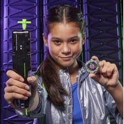 Beyblade X Victory Grip Right-Spin Launcher Set with Right-Spinning Top Toy