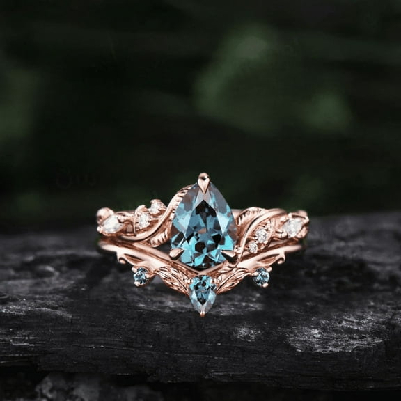 Pear Cut Alexandrite Ring Vintage Leaf inspired Engagement Ring Set in 14K Rose Gold Vermeil- Art Deco Diamond Bridal Set Jewelry