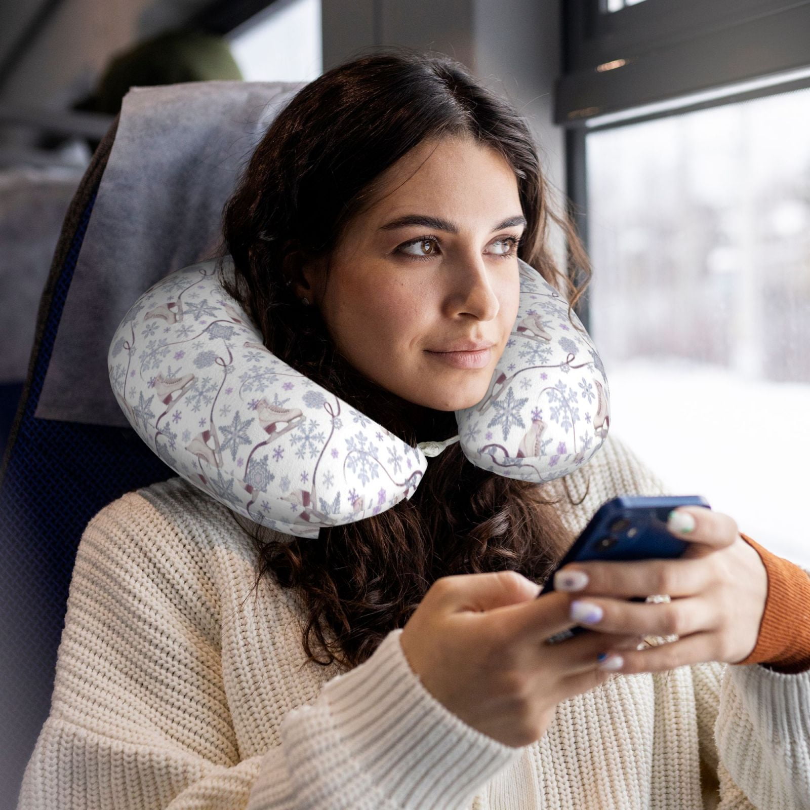 Xecao Elegant ice skates snowflakes Print Memory Foam Cervical Neck Pillow Versatile U-Shaped Pillows for Home,Office,Camping,Travelling,Soft Washable Cover