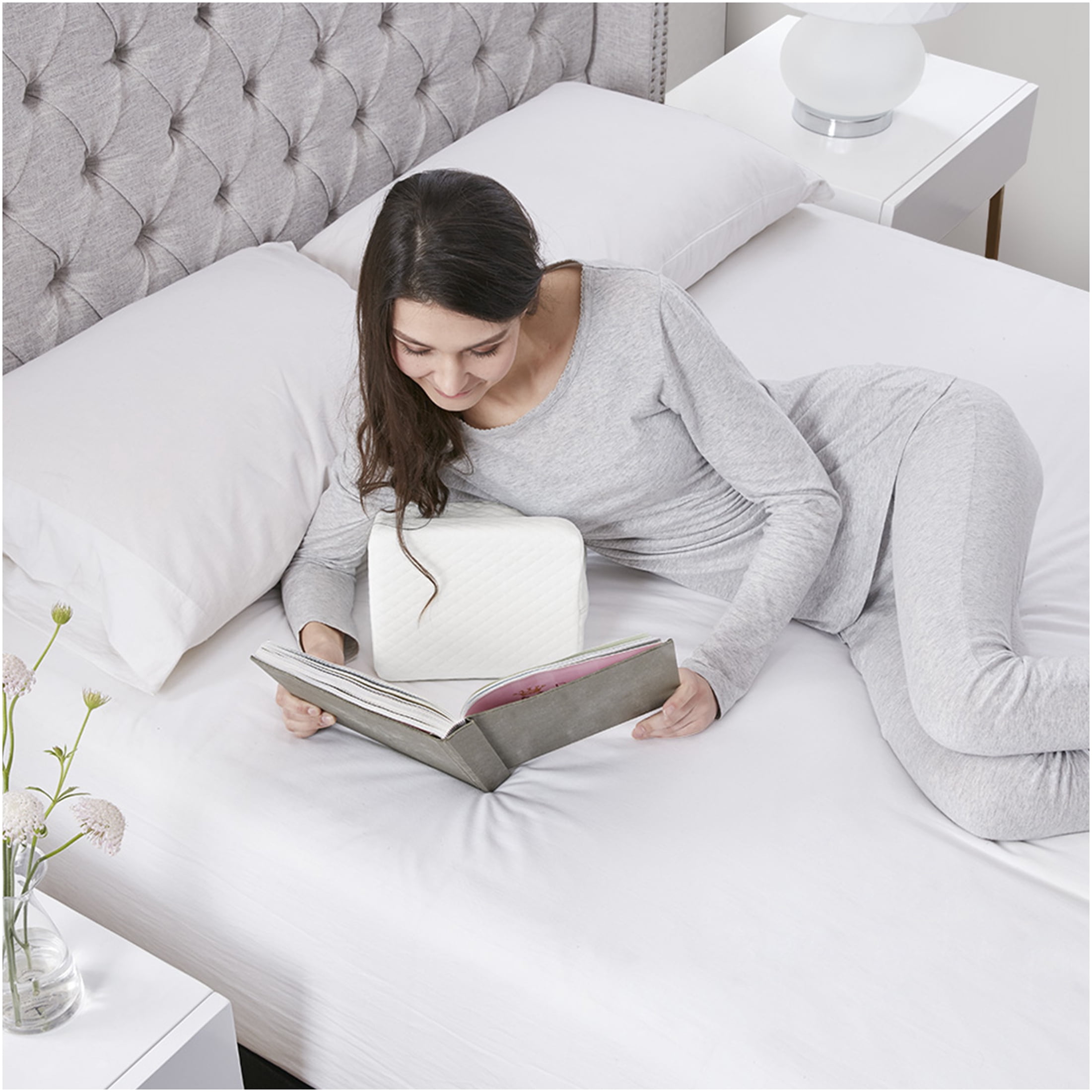 JERFIT Orthopedic Knee Pillow for Side Sleepers, Memory Foam Contour Leg Pillow for Hip Pain Relief, Sciatica, Pregnancy & Post-Surgery, Pressure Relief & Spinal Alignment, White