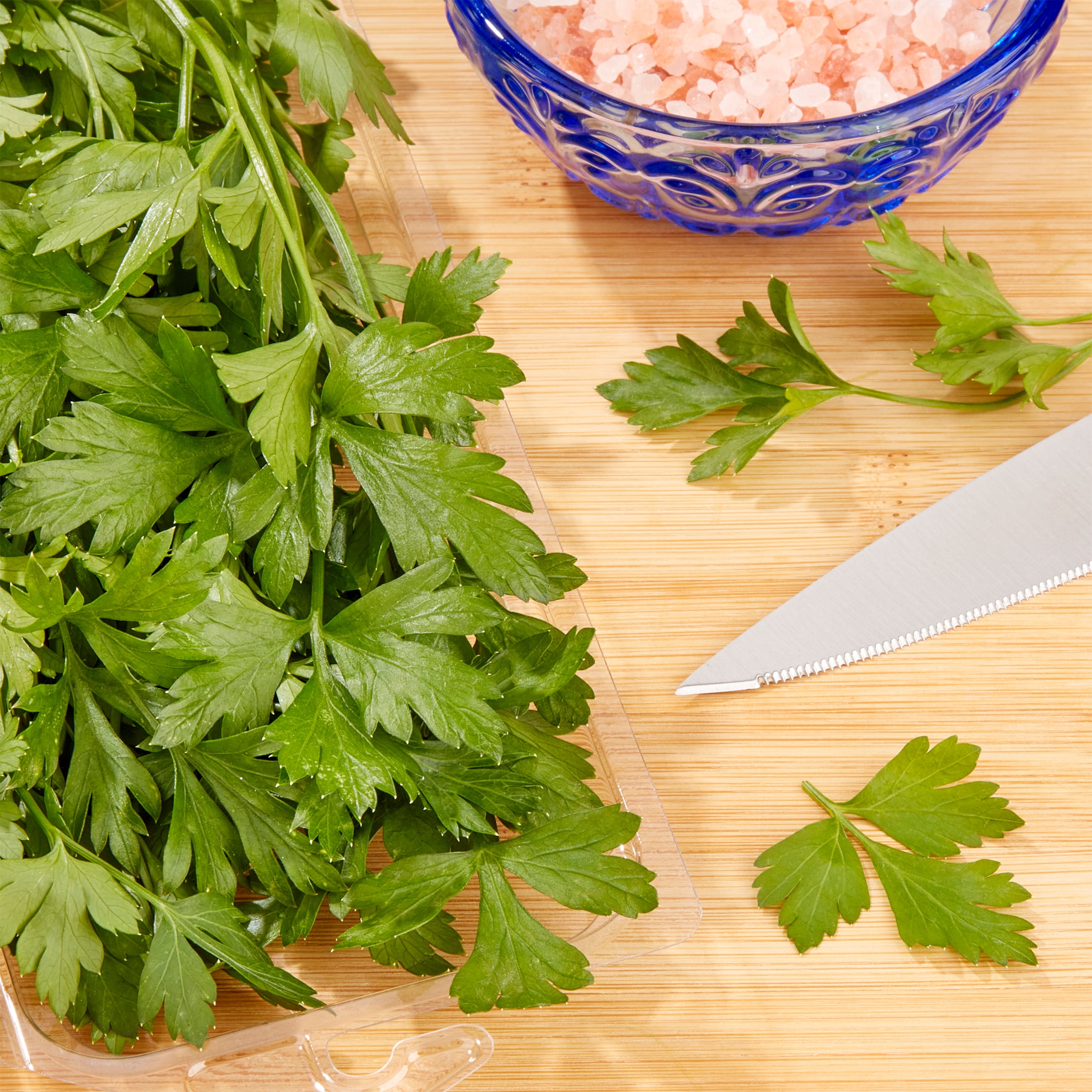 Fresh Parsley, 0.5 oz Clamshell