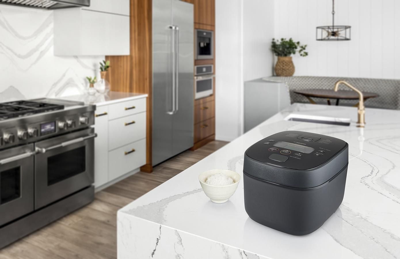 Zojirushi 5.5Cups Made in Japan Induction Heating Multi-Function Rice Cooker & Warmer NW-QAC10