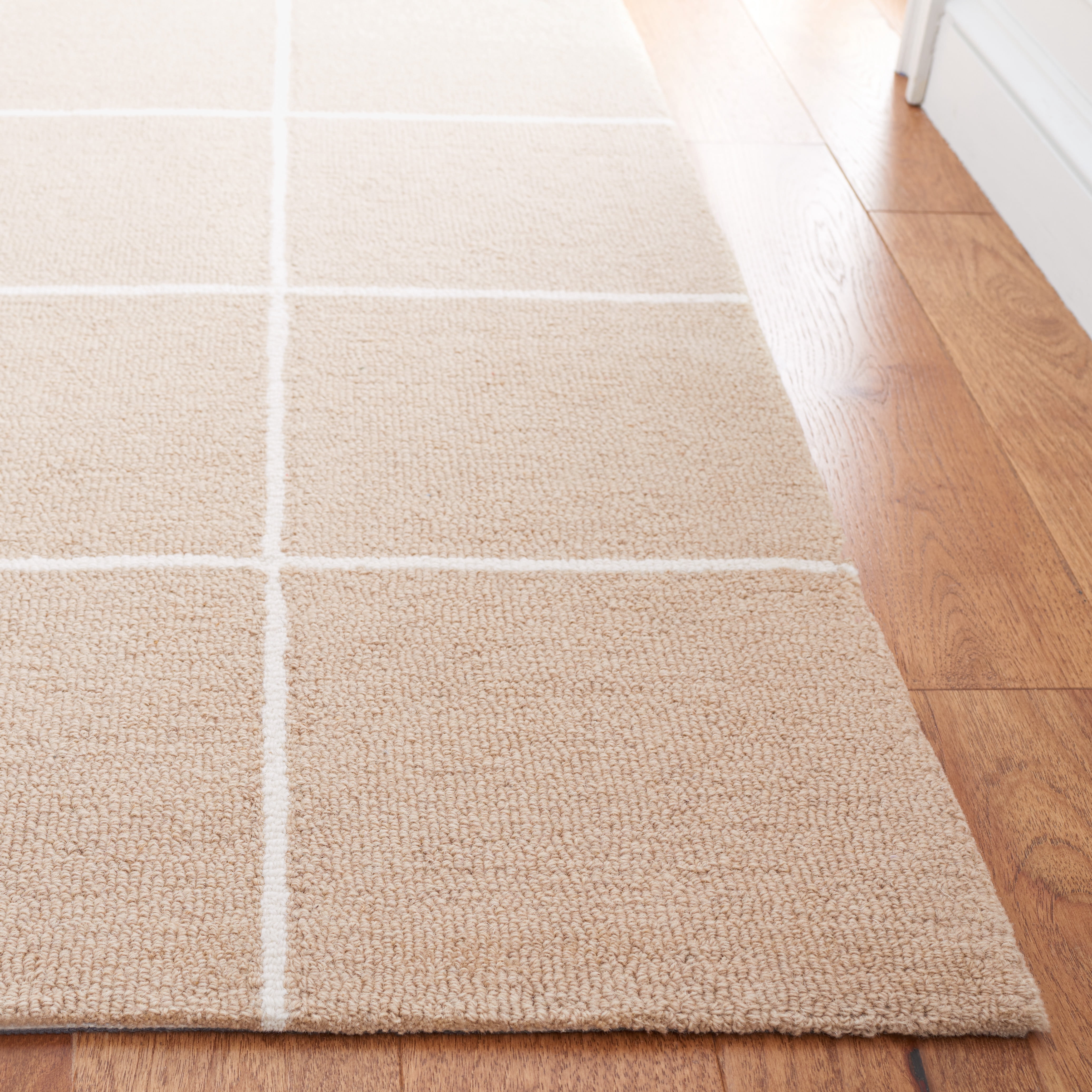 SAFAVIEH Martha Stewart Micro Loop Area Rug, Beige/Ivory, 4' x 6'