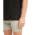 thumbnail image 3 of Camiseta de cuello redondo con la bandera de Tommy Hilfiger para hombre, 3 of 4