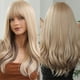 thumbnail image 1 of Pelucas largas rubias de raíces oscuras con flequillo, onda corporal Natural, pelucas suaves para mujeres, uso diario en fiestas, cabello falso sintético resistente al calor, 1 of 4