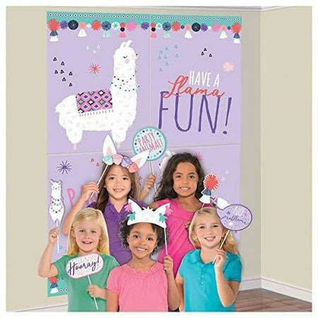 Llama Fun Scene Setter with Props