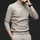 thumbnail image 5 of Otoño 2024 Nuevo suéter elástico ajustado de color sólido de cuello medio alto para hombres Camisa de fondo para jóvenes y de mediana edad, 5 of 5