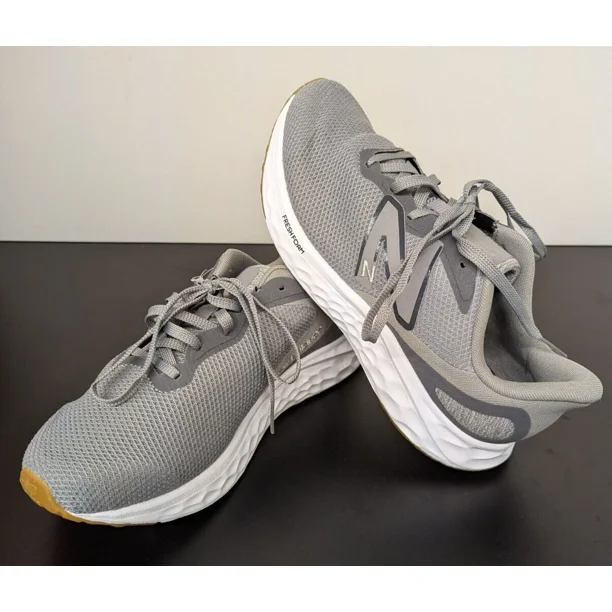 Mens New Balance Arishi V4 Fresh Foam Running Shoe Grey Sz 9 (Wide 4E) MARISEG4
