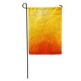 thumbnail image 1 of JSDART Jaune Modèle Abstrait Orange Couleur Géométrique Triangle Formes Coloré Moderne Jardin Drapeau Décoratif Drapeau Maison Bannière 28x40 Pouces, 1 of 2