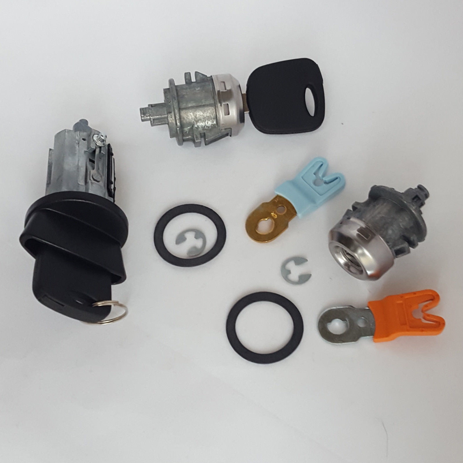 Ignition Lock Cylinder with Programming for New Chip Keys Compatible with 2000-2003 Ford Focus