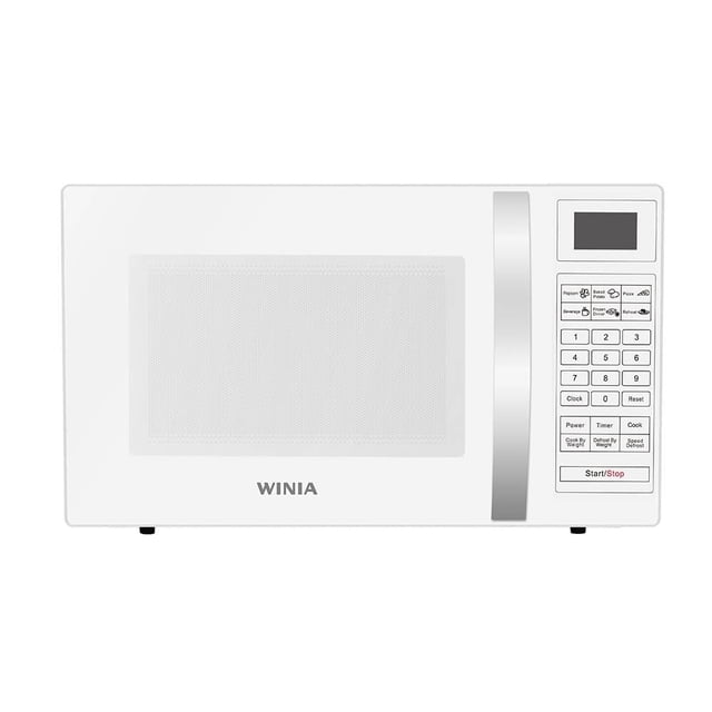 horno de microondas winia 1.1 p3 gabinete blanco vista frontal con puerta blanca y ventana de rejilla, manija vertical de aluminio a la derecha y panel de control con pantalla, botones y perilla; funciones destacadas: 10 niveles de potencia y descongelado por peso. También suele usarse para recalentar porciones pequeñas.