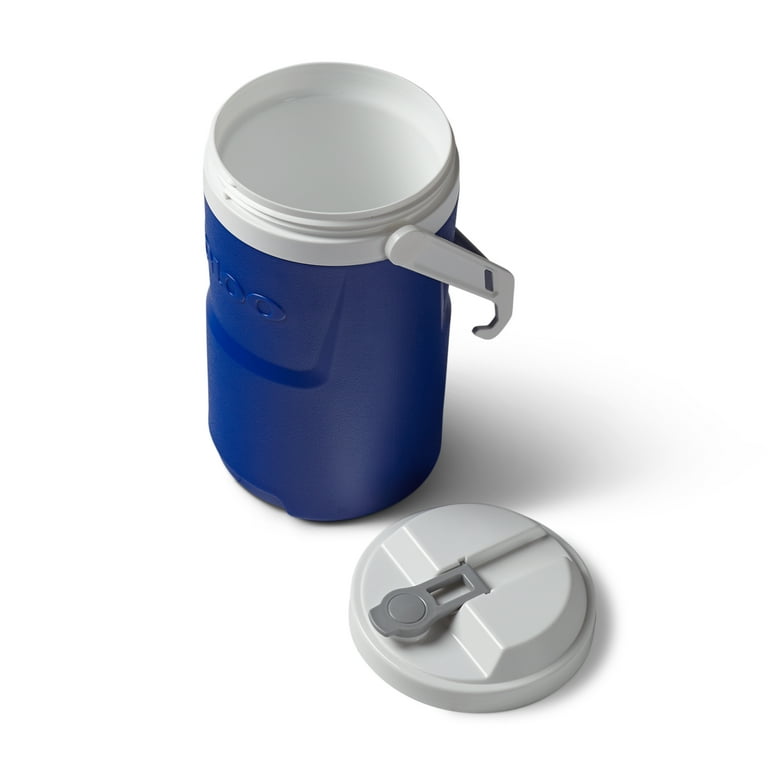 Igloo 1 Gallon Sports Beverage Jug, Blue, with Hooks, Insulated Igloo 1 Gallon Sports Beverage Jug, Blue, with Hooks, Insulated