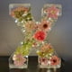 thumbnail image 4 of Letras Floral Luz de Noche CreativoFlor LED Luces Ambientales Resina Letras Lámpara Fiesta Mesa Adornos Iluminación V, 4 of 5