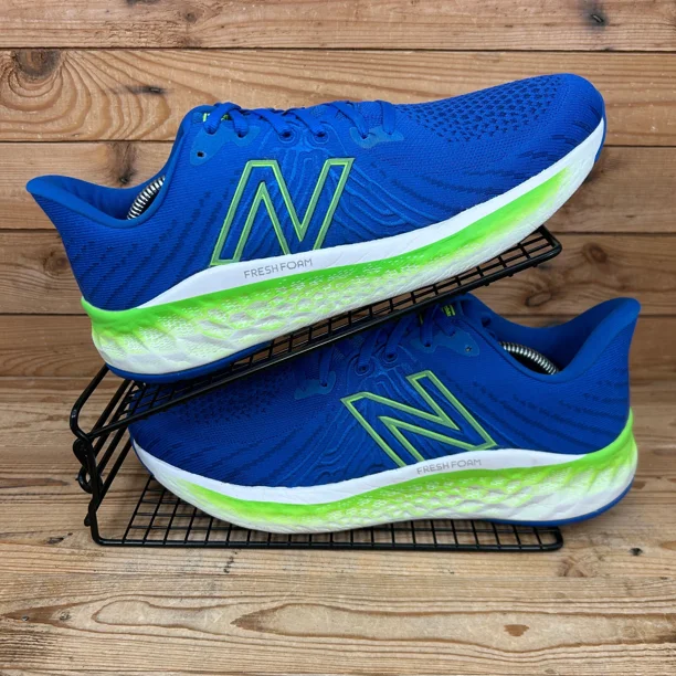New Balance Trainers Mens Size UK 10 Fresh Foam Vongo v5 Blue Road Running Shoes