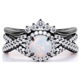 thumbnail image 1 of JeenMata Anillo de Bodas de 1,15 Quilates con Ópalo de Fuego Azul Redondo Vintage y Moissanita Engastado en Oro Negro de 18 K sobre Plata, 1 of 5
