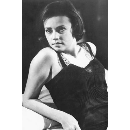 Jeanne Moreau 24x36 Poster sexy pose of iconic French siren - Walmart.com