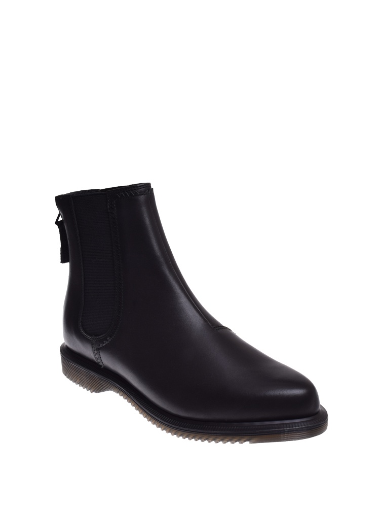 zillow temperley dr martens