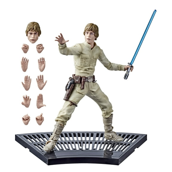 Star Wars the Black Series Hyperreal Luke Skywalker Action Figure, Accessories