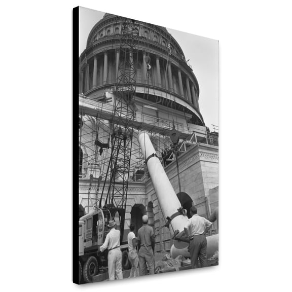 Canvas Print: Workmen Hoisting A Column During Restoration Work On The U.S