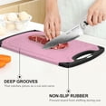 thumbnail image 3 of GPED Juego de 3 Tablas de Cortar de Plástico, Tablas de Cortar Duraderas para Cocina con Mangos Antideslizantes y Ranura para Jugos, Ideal para Picar Carne, Vegetales y Frutas, Rosa, Azul, Verde, 3 of 7
