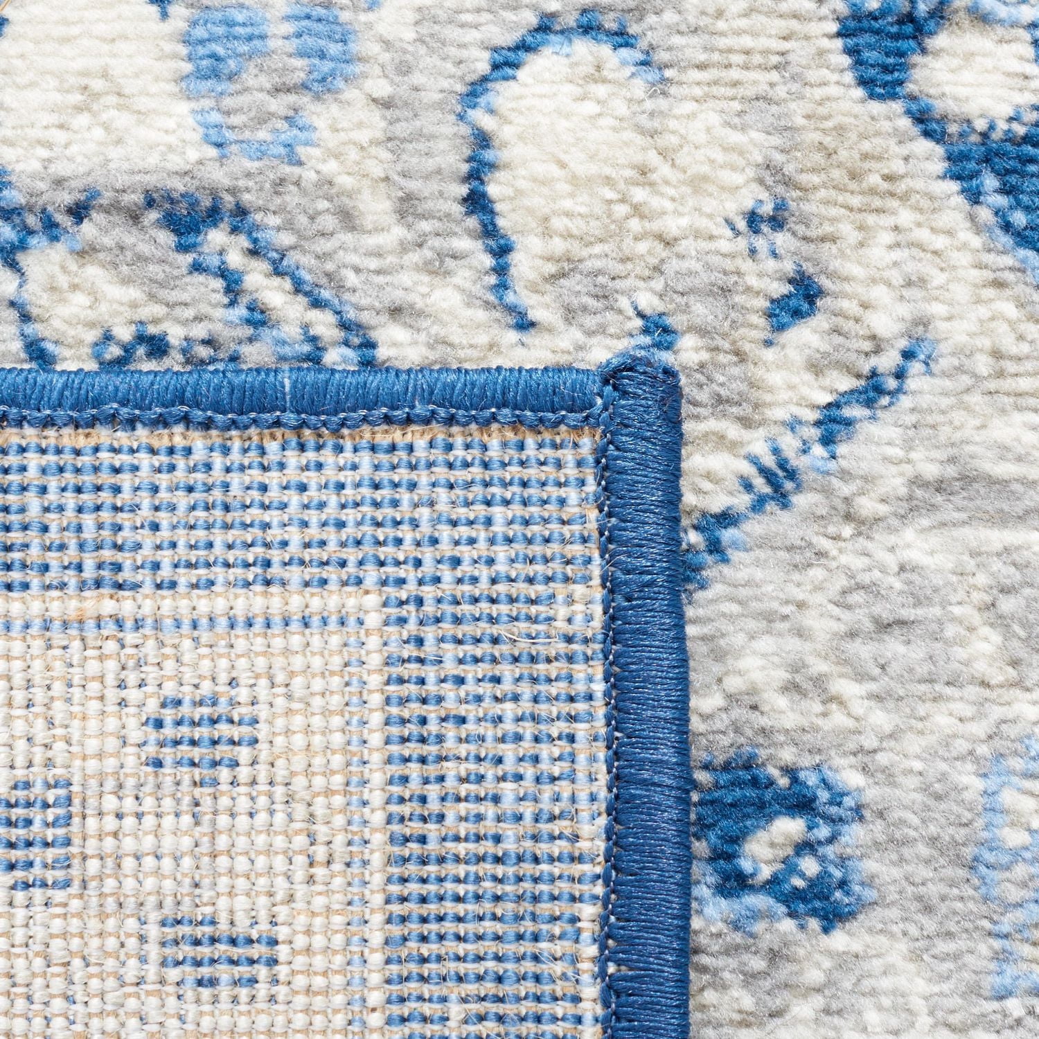SAFAVIEH Brentwood Dimitri Floral Bordered Area Rug