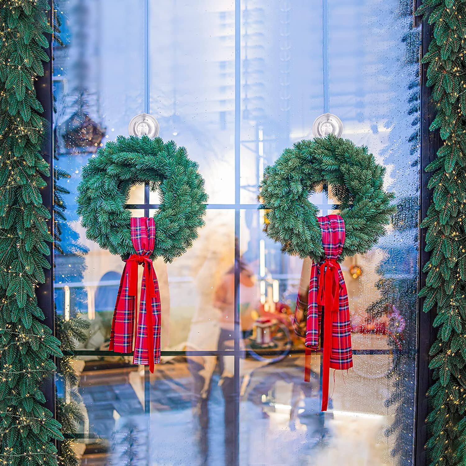 XINQIHANG Wreath Hanger Large Clear Removable Heavy Duty Suction Cup Wreath Hooks with Wipes 22 LB Strong Window Glass Door Suction Cup Wreath Holder