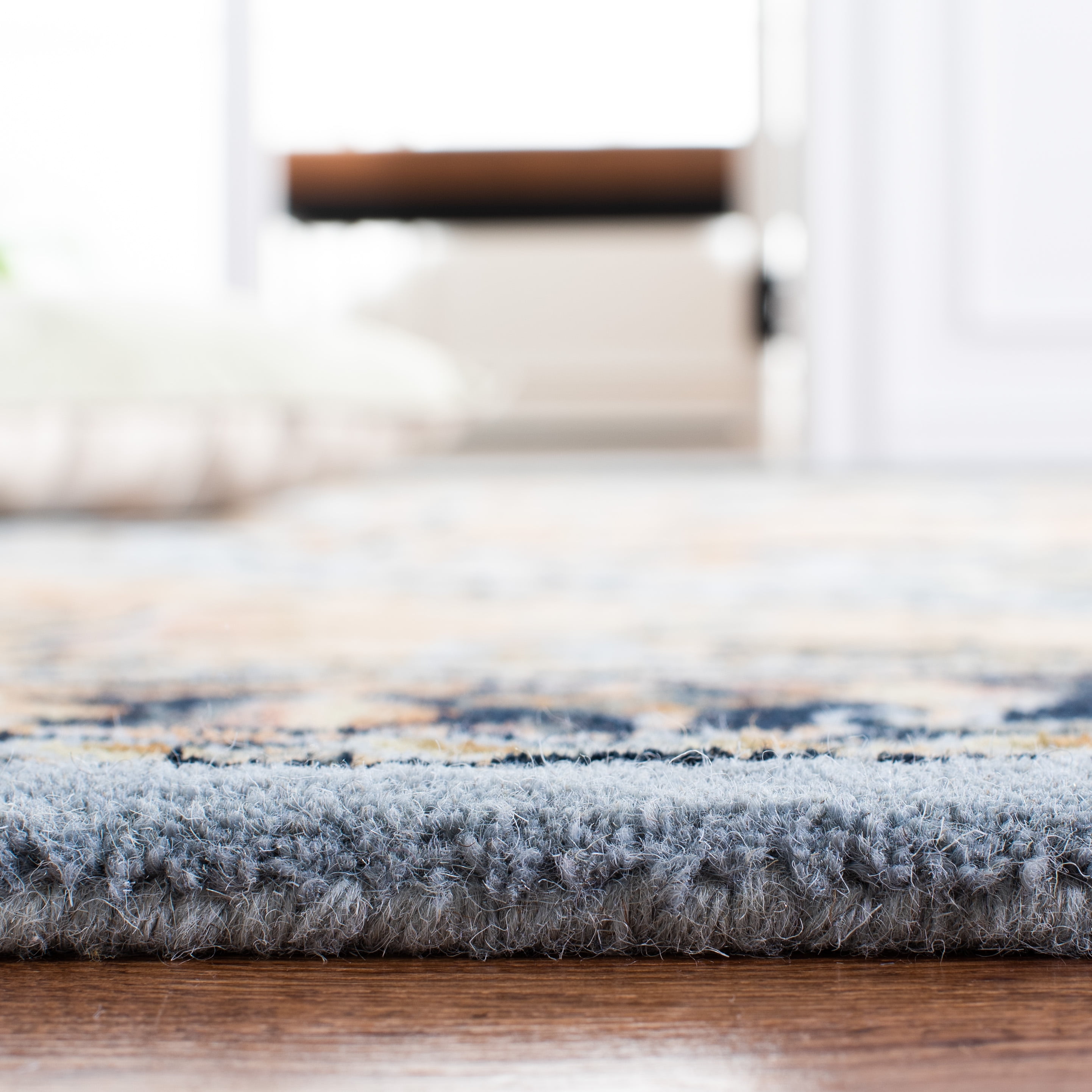 Safavieh Heritage York Oriental Wool Area Rug, Blue/Light Brown, 6' x 6' Square
