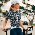 thumbnail image 2 of Cafe Du Cycliste - Maillot de ciclismo de verano, transpirable, de manga corta, para mujer, para ciclismo de montaña o de carretera, 2 of 5