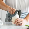 thumbnail image 4 of Verdsylv Silicone Circular Insulation Mat – A Heat-Resistant Pot Mat for Your Dining Table with a Non-Slip Surface that is Easy to Clean,7.87", 4 of 6
