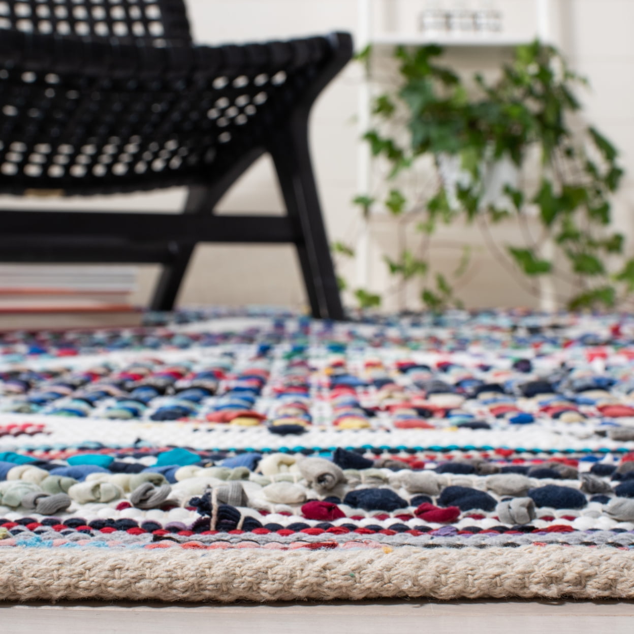 SAFAVIEH Montauk Rayen Diamond Area Rug, Ivory/Blue, 8' x 10'
