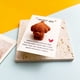thumbnail image 5 of Tarjeta de regalo con diseño de osito de peluche y perrito de resina: tarjeta decorativa para notas escritas a mano, perfecta para cumpleaños, días festivos o muestras de agradecimiento., 5 of 6