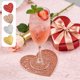 thumbnail image 1 of Juego de posavasos de PVC con forma de corazón, 1 pieza, manteles individuales resistentes al calor con lámina dorada, antideslizantes, para tazas de café y decoración del hogar y el comedor. JASKFLY, 1 of 9