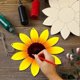 thumbnail image 5 of Recorte de madera de girasol sin acabado Recortes de letrero de girasol Colgador de puerta de madera de girasol con 10M Natural, 5 of 5
