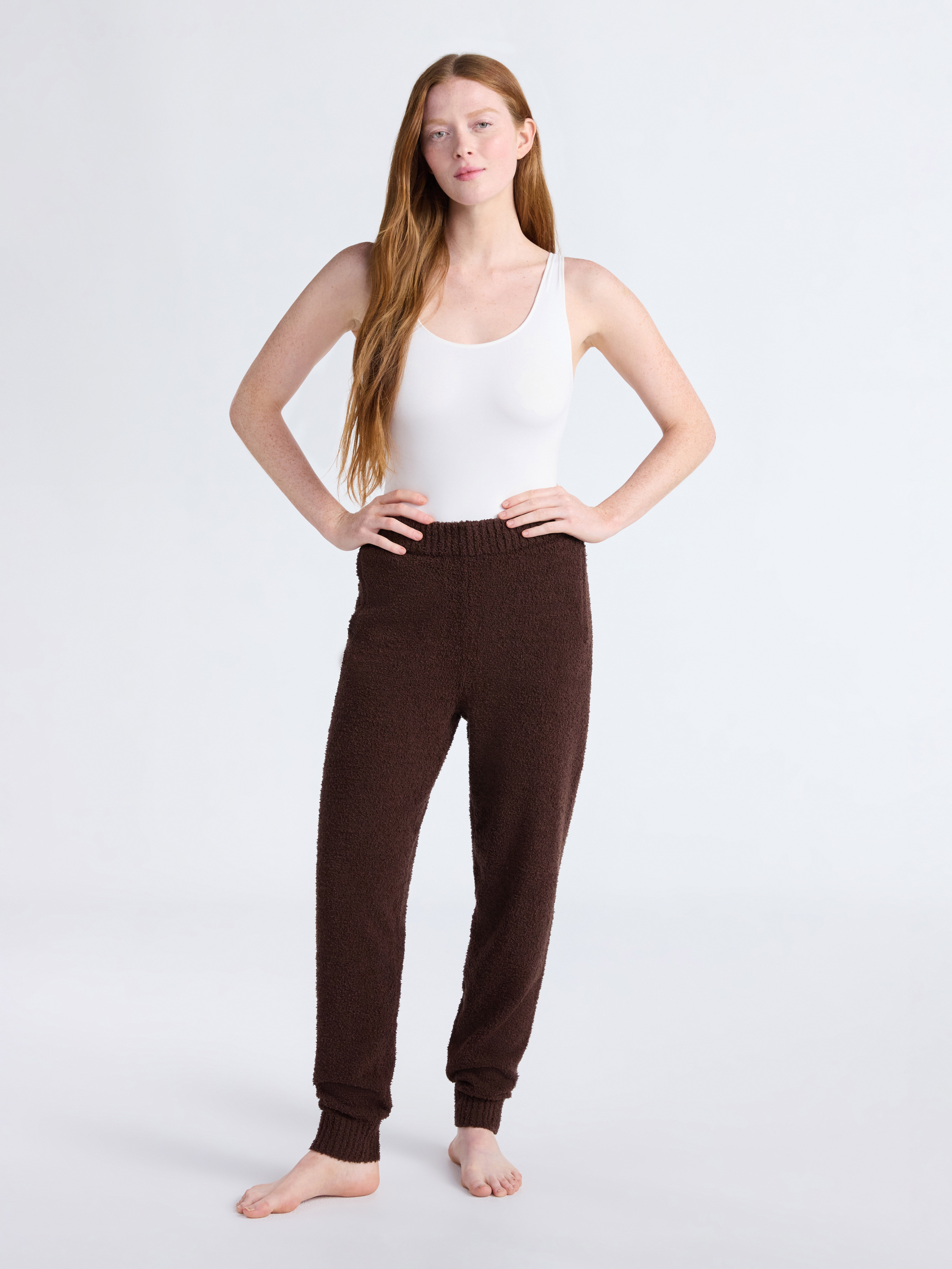 Joyspun Women's Sleepwear Cozy Knit Joggers, 29'' Inseam, Sizes XS-3X