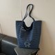 thumbnail image 4 of Bolso de mezclilla de dos caras, mochila bordada, estilo coreano, bolso de mano informal de un solo hombro, bolso de gran capacidad, novedad de 2025, 4 of 5