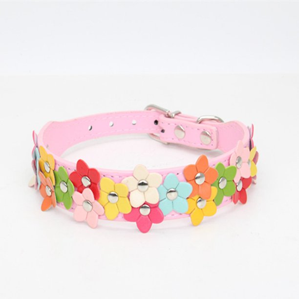 Collar de cuero para perro, PU de primera calidad, collares de cachorro con tachuelas de flores para perros pequeños y medianos, gargantilla linda con hebilla ajustable para mascotas (rosa S) JAMW Sencillez