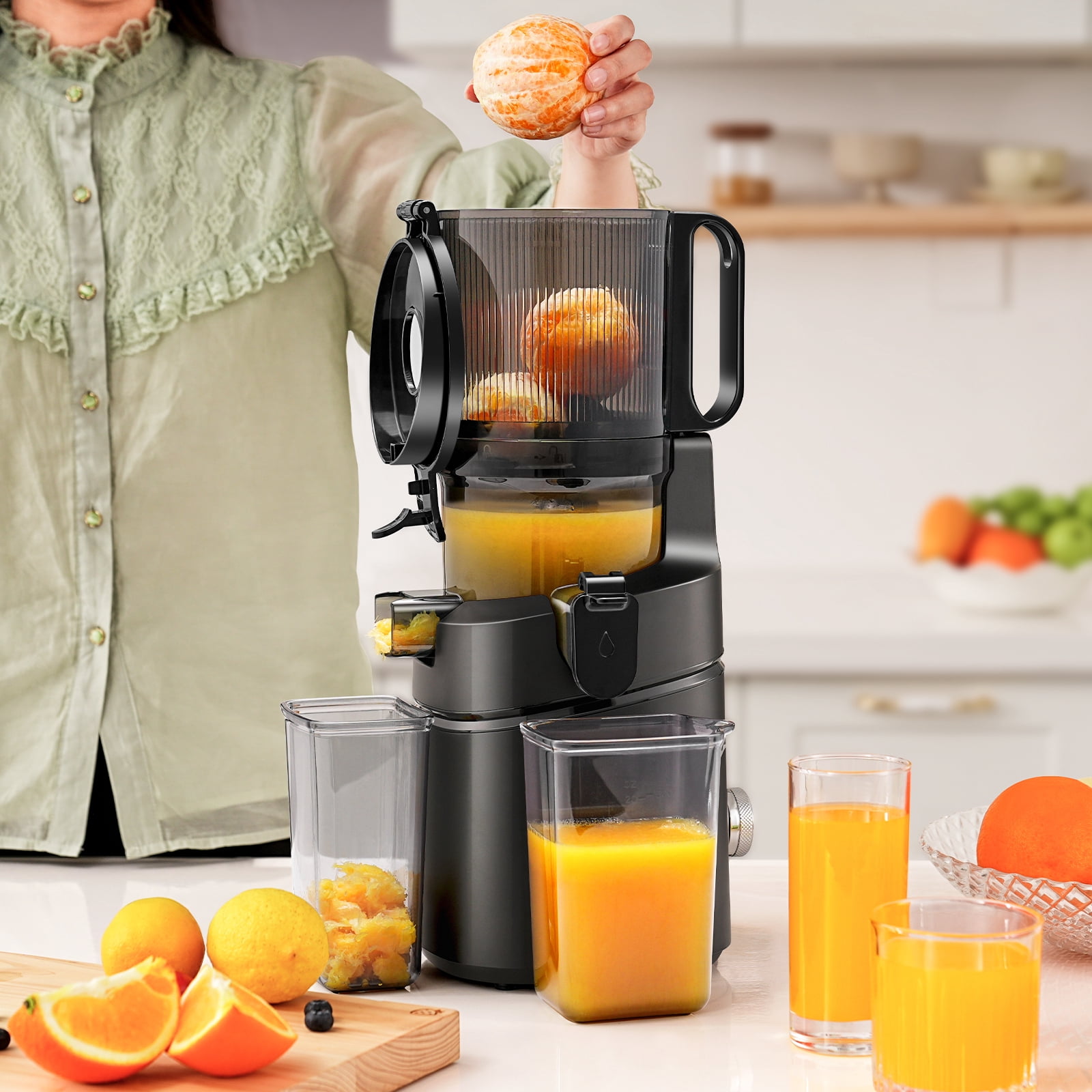 Sunmaki 5.11" Juicer Machines, 150W Cold Press Juicer for Fruits and Vegetables, 80 RPM Quiet & Easy to Clean, High Juice Yield,Black