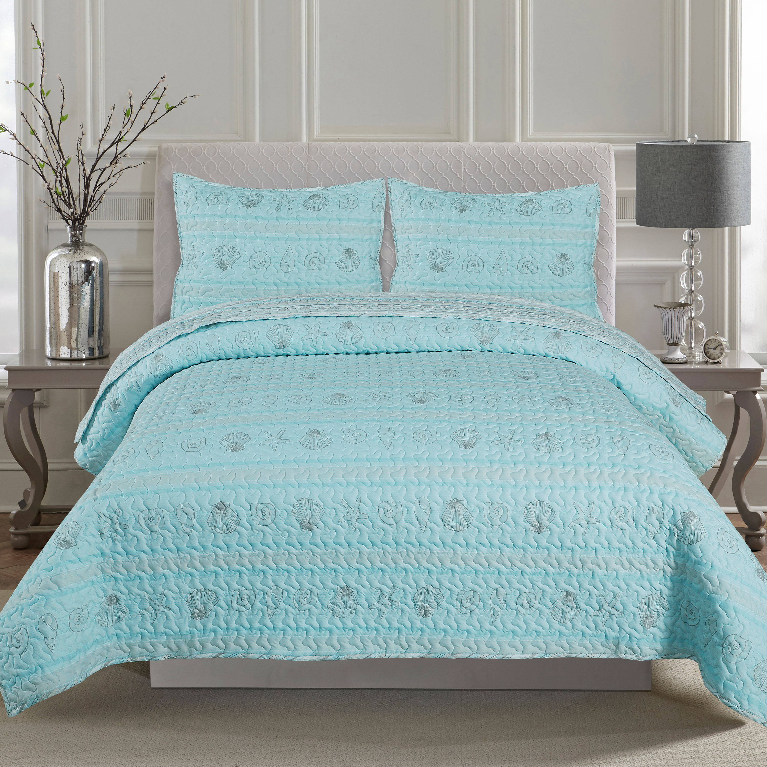 Pieridae Printed Reversible Microfiber Quilt Set