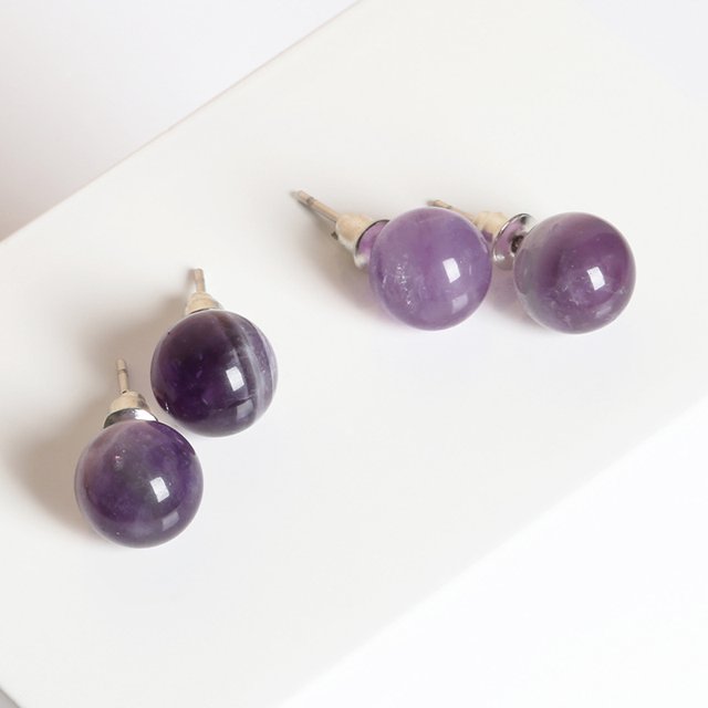 Pendientes de nicho de temperamento de ágata roja natural de joyería para niñas, pequeños y versátiles, pendientes de alta gama de otoño e invierno