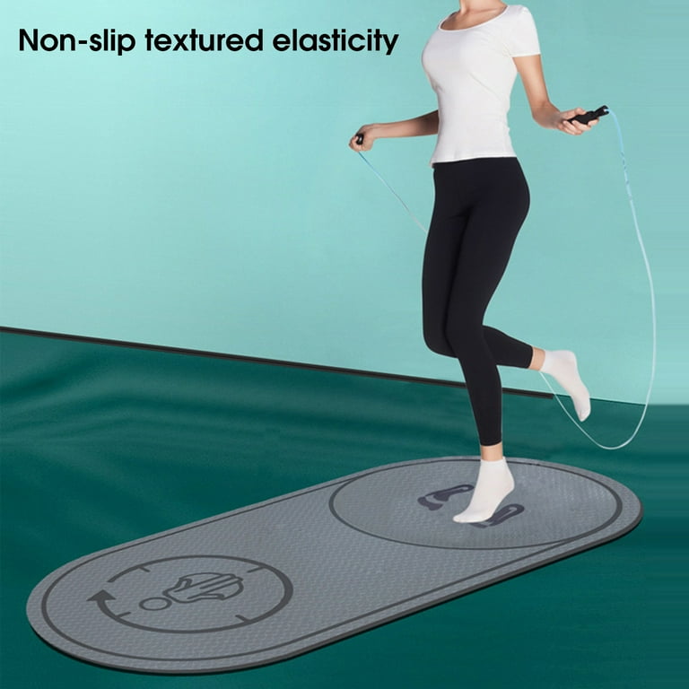 Sport lifestyle concept - yoga mat, jump rope and water bo…