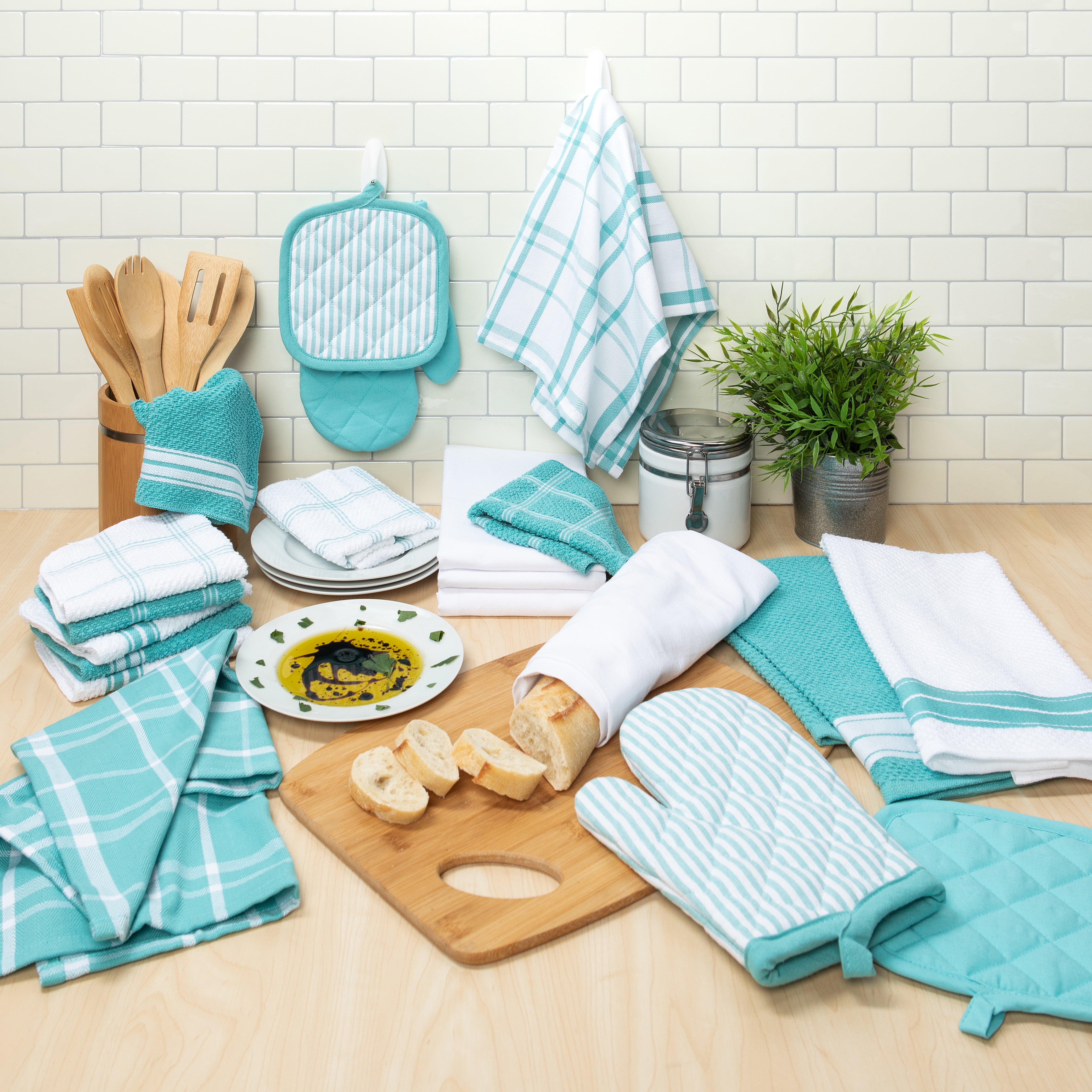 Mainstays Kitchen Towel, Oven Mitt & Pot Holder Kitchen Set, 5 Piece, Black  
