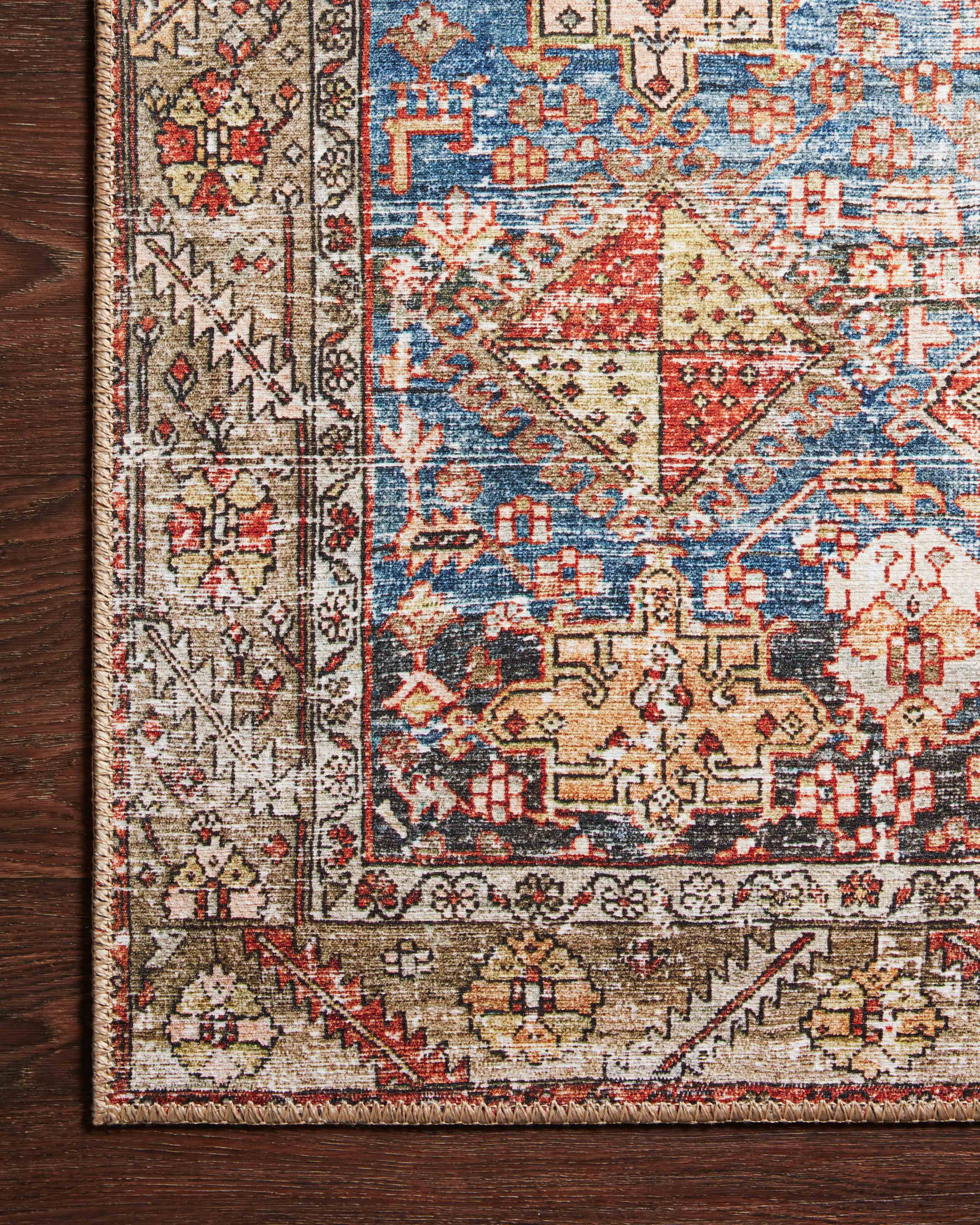 Echo Loom Grand Havana Sea / Multi 3'-6" x 5'-6" Accent Rug