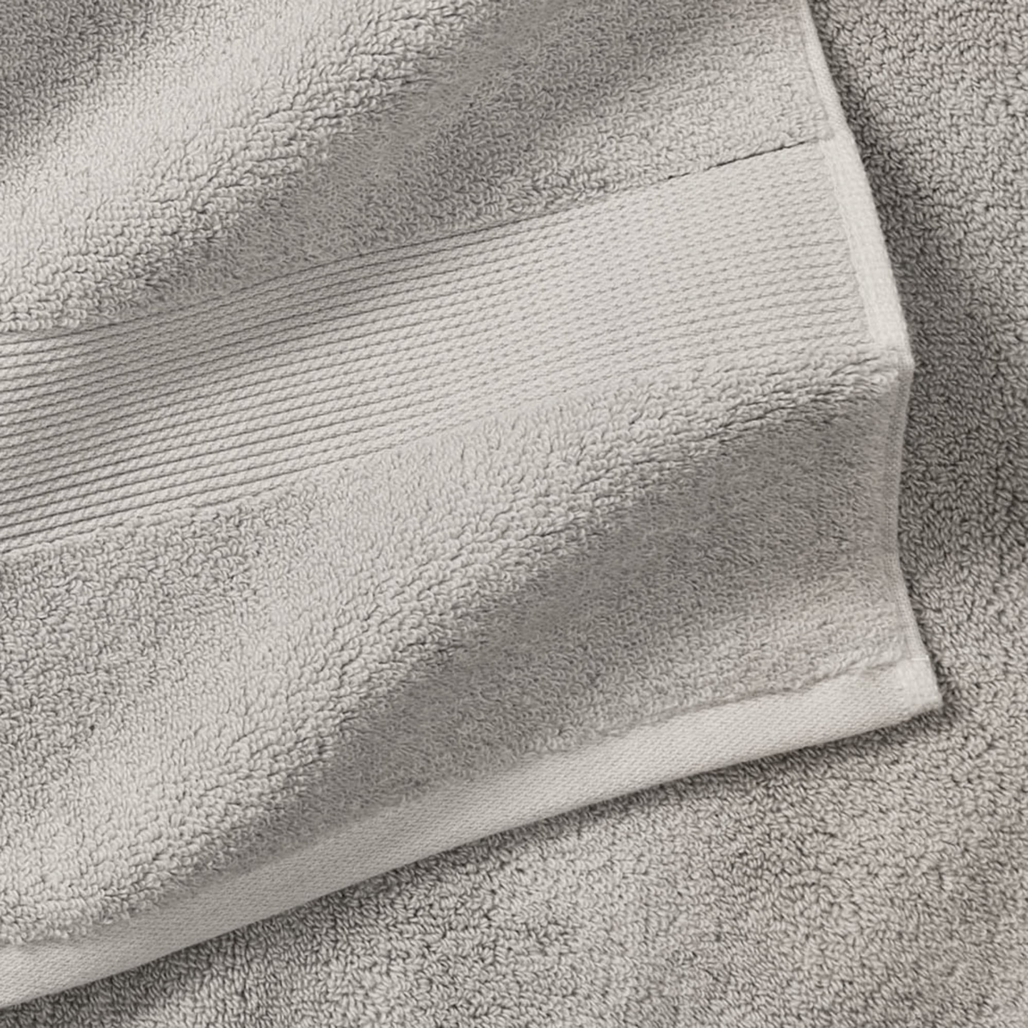 Better Homes & Gardens Signature Soft Solid Cotton 4 Piece Bath Bath Towel Set,Soft Silver
