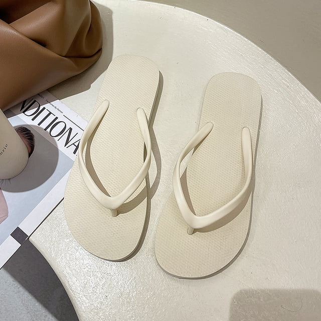 Flip-Flops Female Ins Wear Fashionable Clip-On Beach Slippers In Summer and Tideand Slip-Proof Platform Couples Splint Sandals