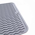 thumbnail image 4 of RV 2 alfombrillas de secado de silicona gris, alfombrilla de drenaje grande antideslizante con aislamiento térmico y alfombrilla de secado de platos con aislamiento térmico para secar cubiertos y plat, 4 of 5